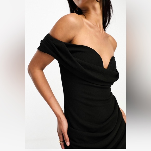 - Dress - Picture 3 of 4